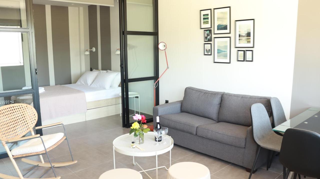 Siviri Suites 外观 照片